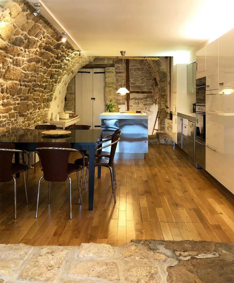 Villa Authentique Et Architecturale - Centre Ville Forcalquier Esterno foto